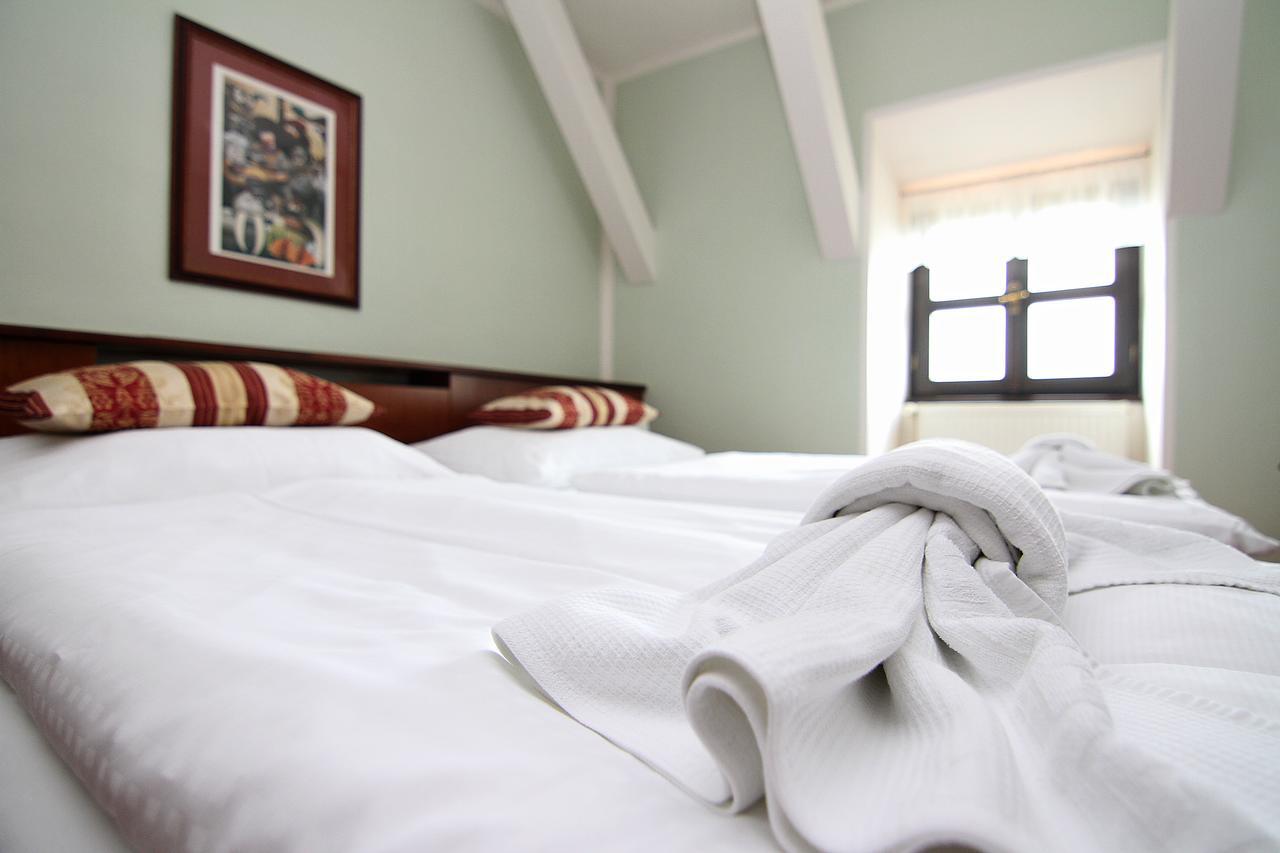 Zamek Havirov Hotel Bagian luar foto