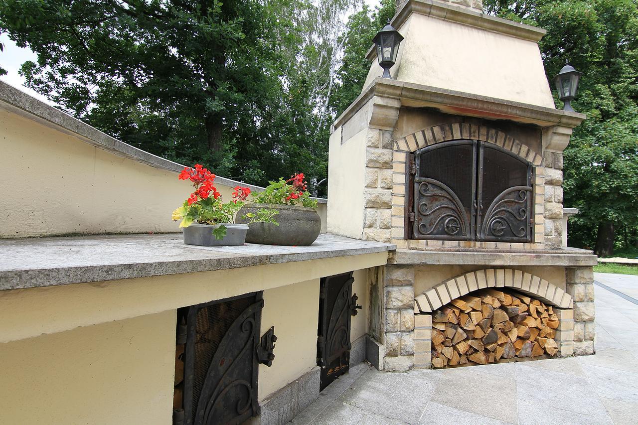 Zamek Havirov Hotel Bagian luar foto