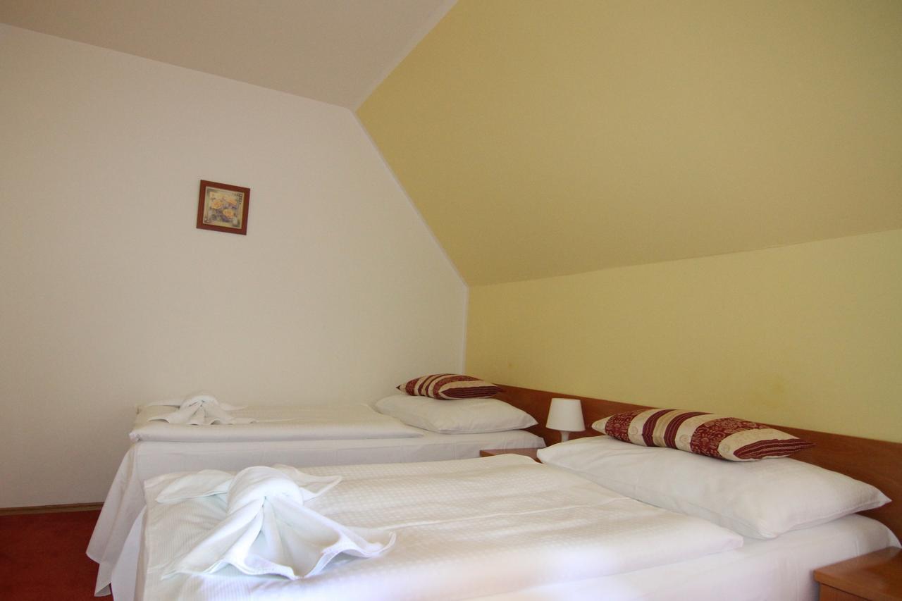 Zamek Havirov Hotel Bagian luar foto