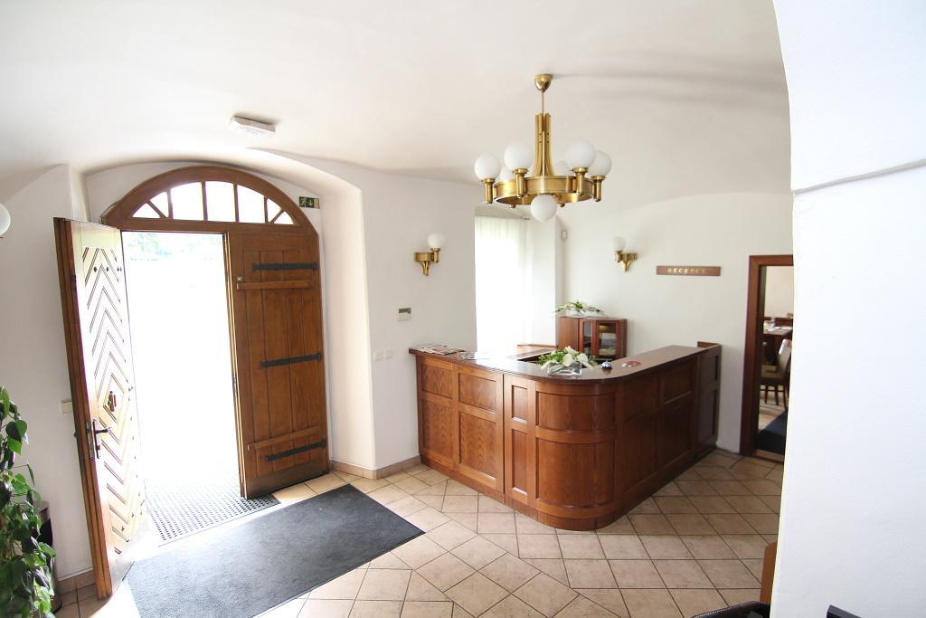 Zamek Havirov Hotel Bagian luar foto