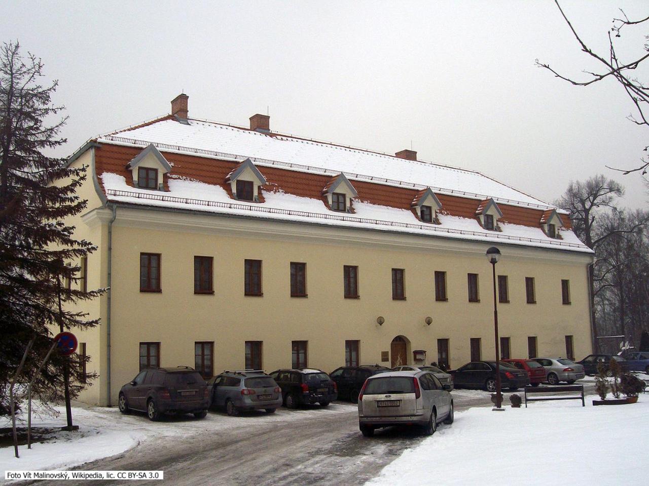 Zamek Havirov Hotel Bagian luar foto